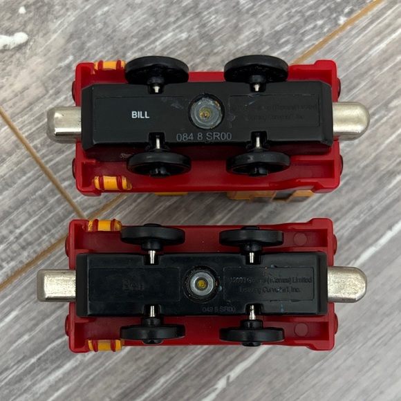 Diecast Bill and Ben with Magnets - Picture 7 of 8